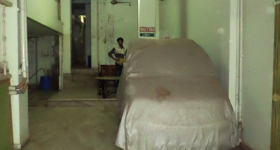 Neelam Guest House, Vadodara 3